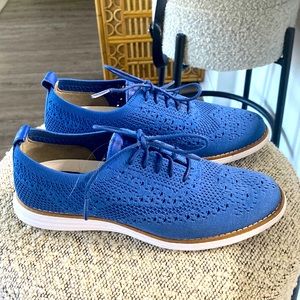 Cole Han Original Grand cloud soft. They look New! Perfect for Fall. Sz 7.5